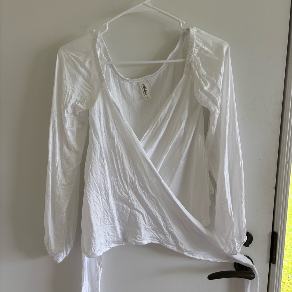 Mahina wrap style top spring summer brunch